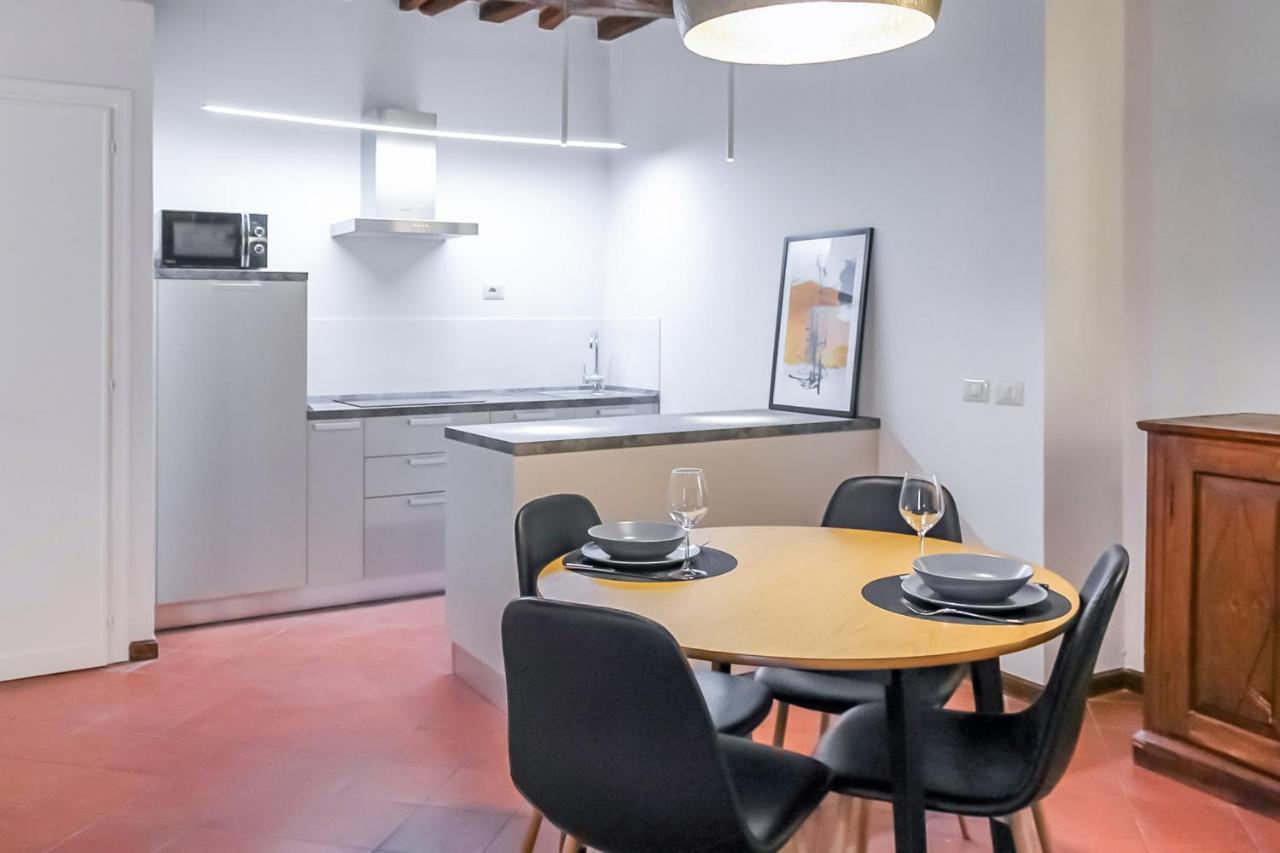 Appartamento Del Battistero - Affitti Brevi Italia Lucca Exteriör bild